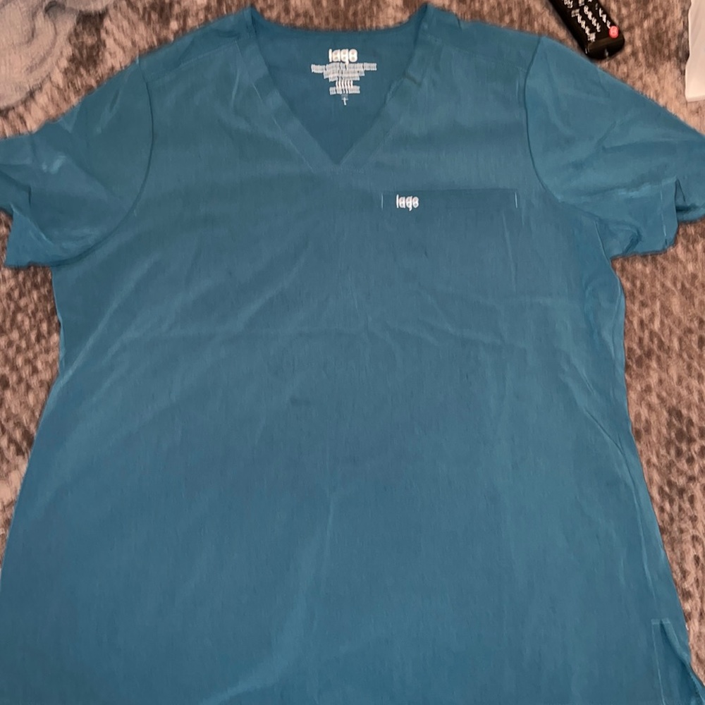 lago one pocket scrub top caribbean blue size L